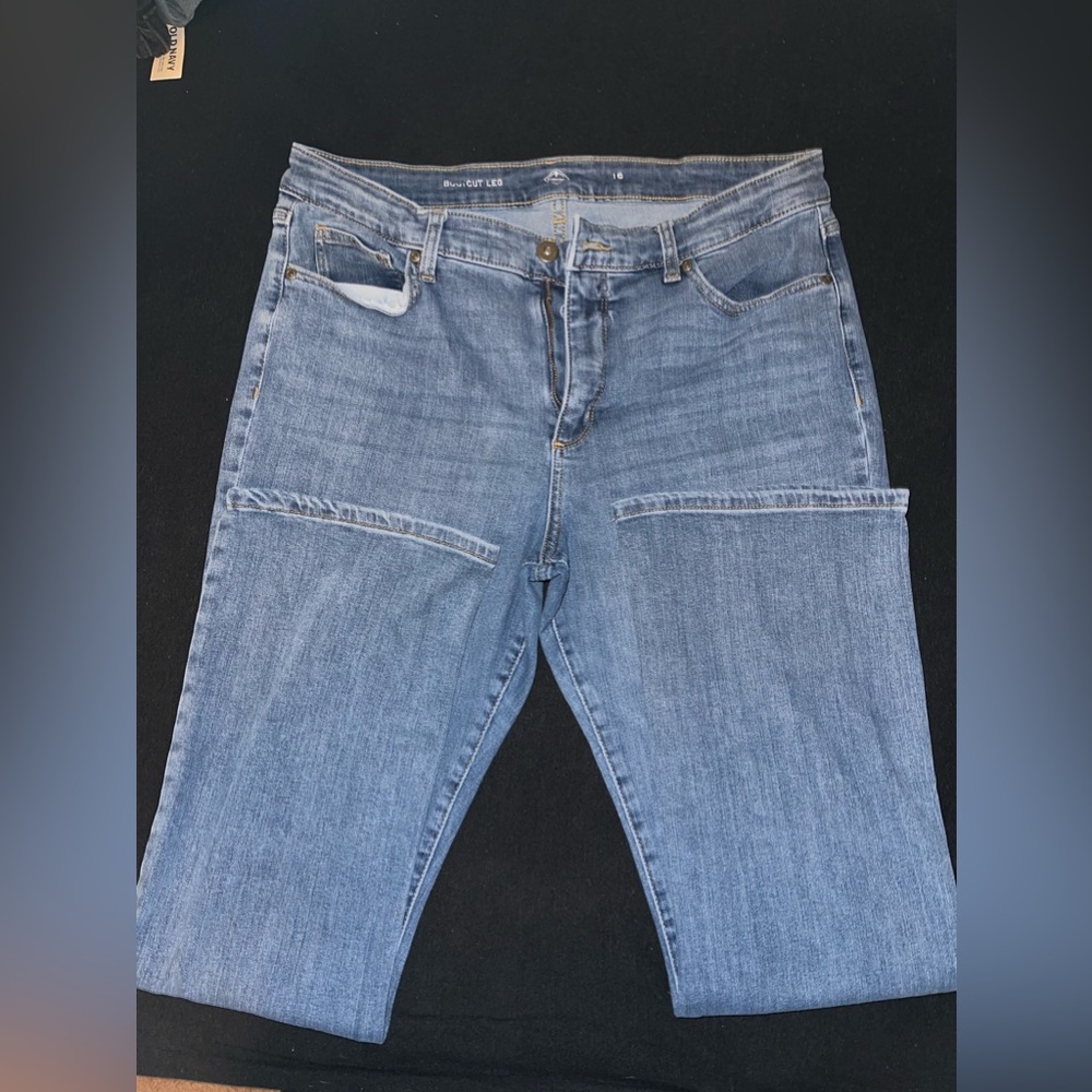 Boot cut